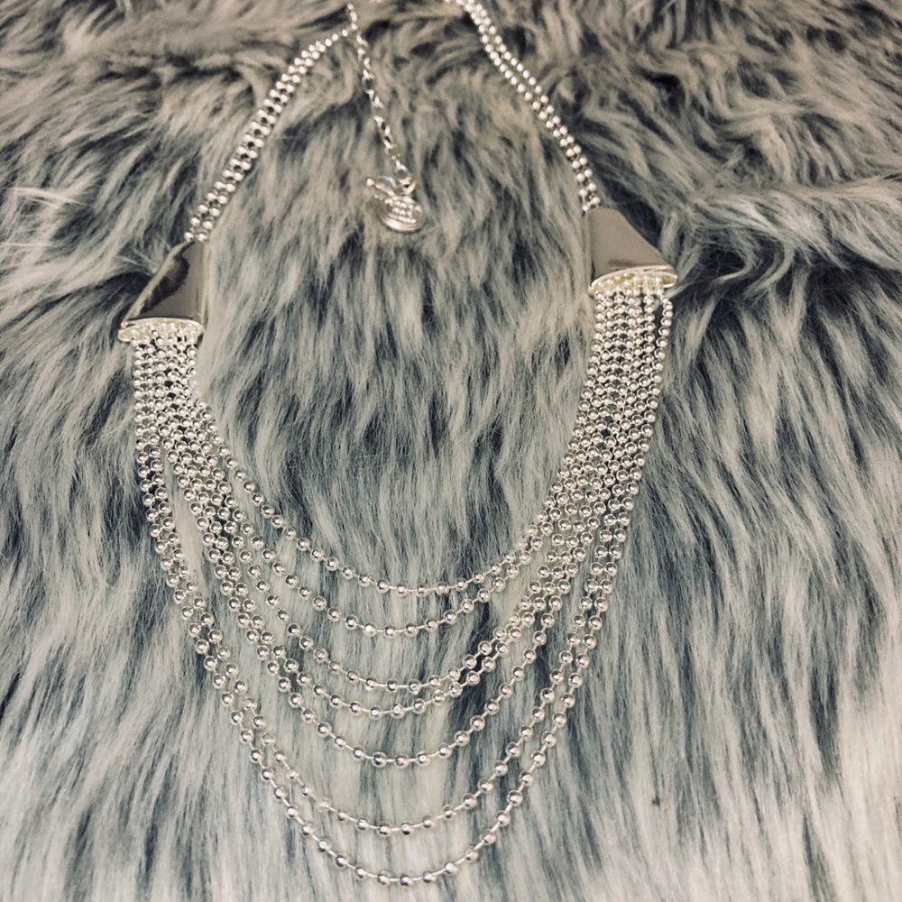 Silver multi layered necklace - Picture 7 of 7